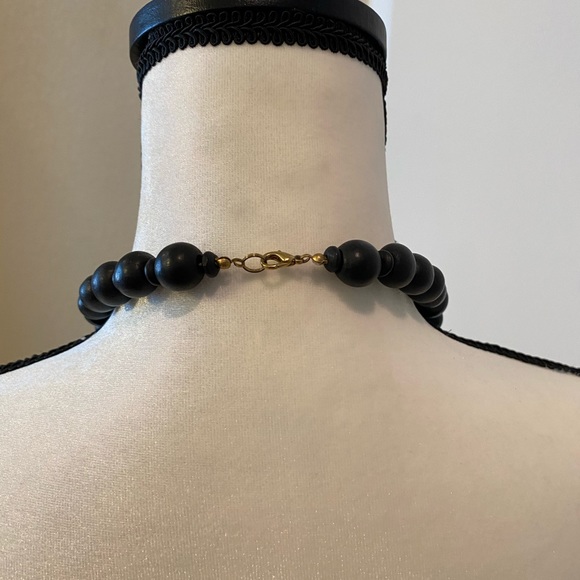 Wooden Beaded necklace - Picture 2 of 3